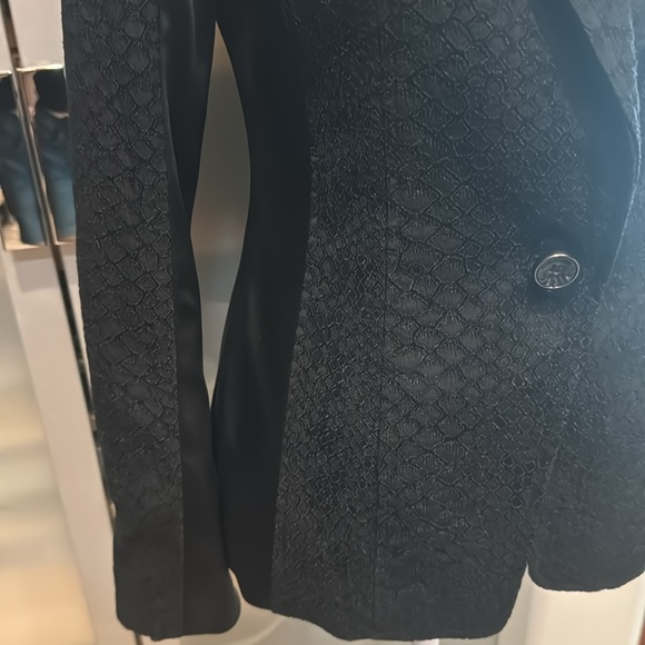 Cache Blazer 4 - Picture 3 of 4